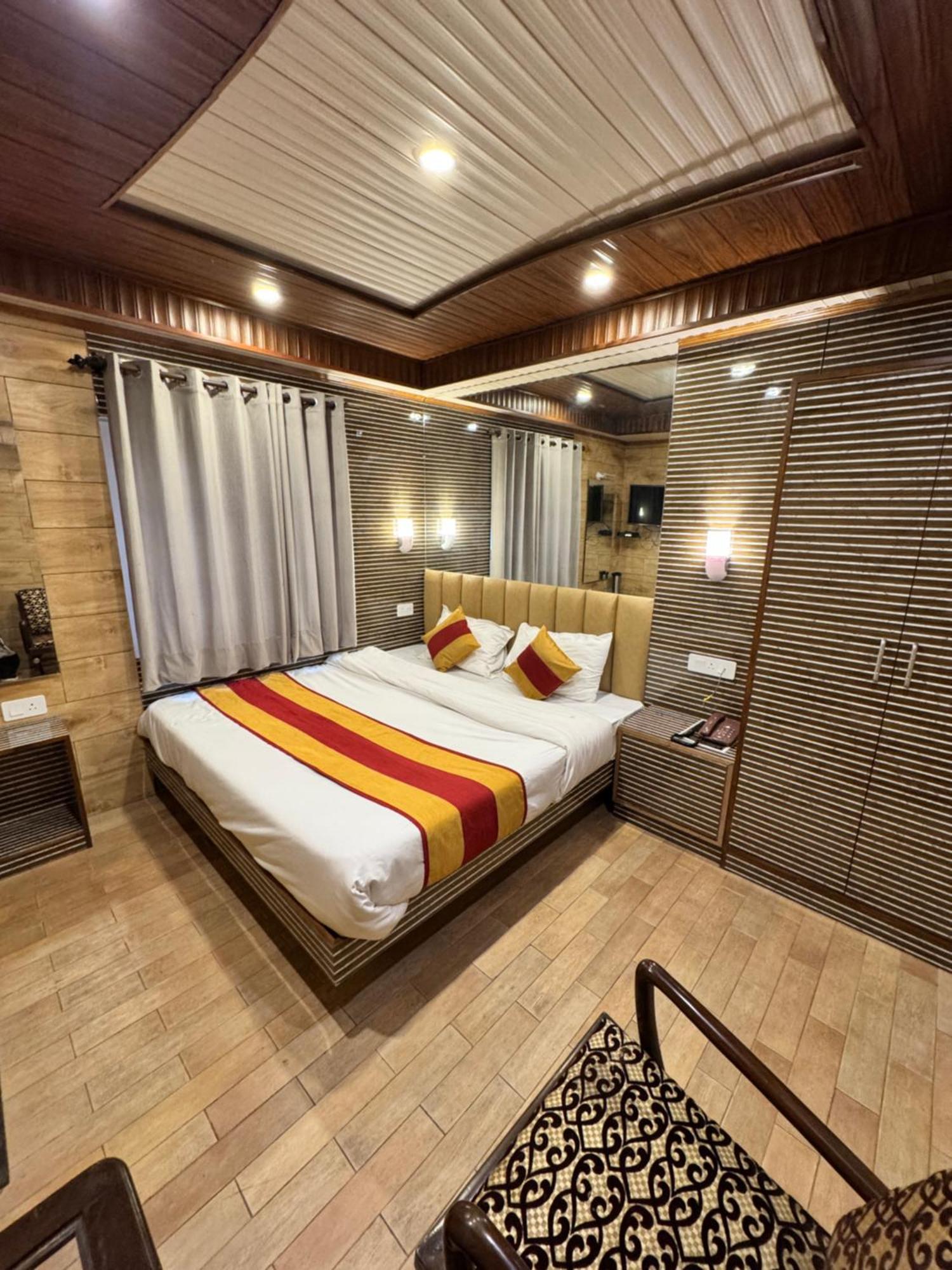 Victory Hotel And Restaurant By Gs Hospitality Shimla Zewnętrze zdjęcie